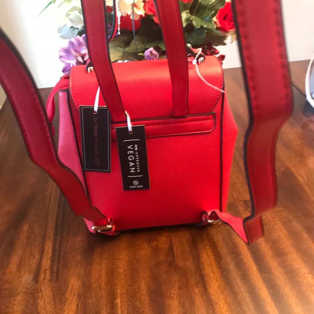 la Tierra fashion red backpack